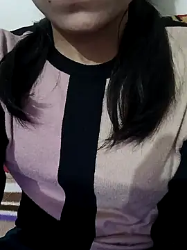 Snapshot of Riyu_05 chatting on 02.01.25 Riyu 05 online show from 02.01.25