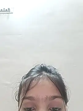 Snapshot of Riyu_05 chatting on 02.05.25 Riyu 05 online show from 02.05.25