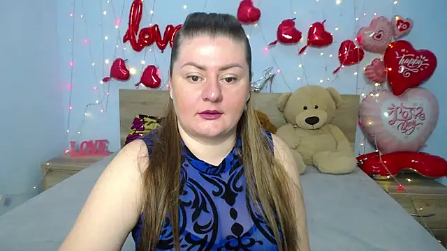 Snapshot of ZannaDreil chatting on 02.05.25 ZannaDreil online show from 02.05.25