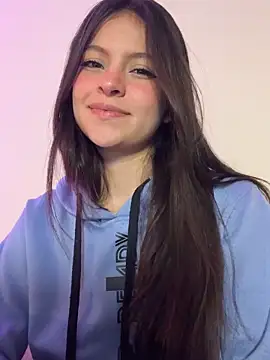 LucyEvans  online show from 11.11.25