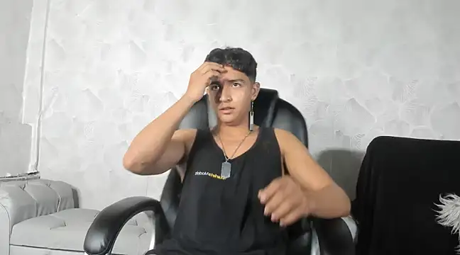 Snapshot of Muichiro_tokito1 chatting on 12.20.24 Muichiro tokito1 online show from 12.20.24