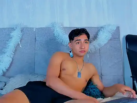 Snapshot of Muichiro_tokito1 chatting on 01.07.25 Muichiro tokito1 online show from 01.07.25