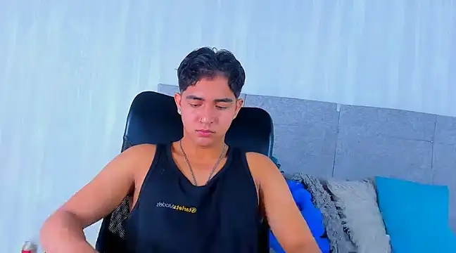 Snapshot of Muichiro_tokito1 chatting on 01.10.25 Muichiro tokito1 online show from 01.10.25