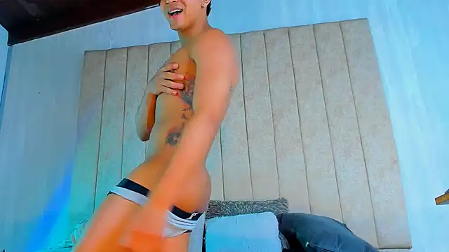 Snapshot of Muichiro_tokito1 chatting on 01.28.25 Muichiro tokito1 online show from 01.28.25