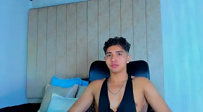 Snapshot of Muichiro_tokito1 chatting on 02.09.25 Muichiro tokito1 online show from 02.09.25