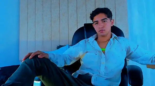 Snapshot of Muichiro_tokito1 chatting on 03.13.25 Muichiro tokito1 online show from 03.13.25