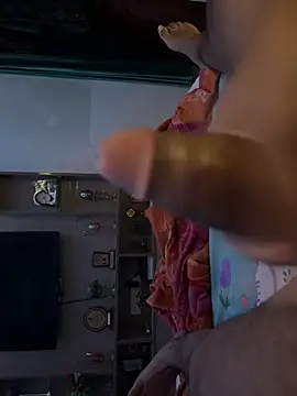 Snapshot of hornyyyy_guyyyy chatting on 03.11.25 hornyyyy guyyyy online show from 03.11.25