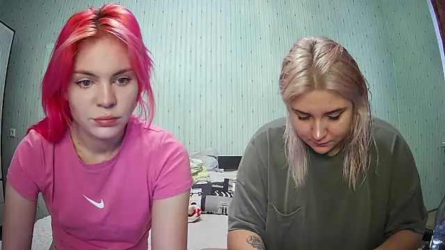 ChrisGirls online show from 12.27.24