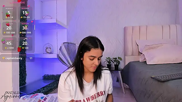 Snapshot of natalia_aguirre1 chatting on 10.17.25 natalia aguirre1 online show from 10.17.25