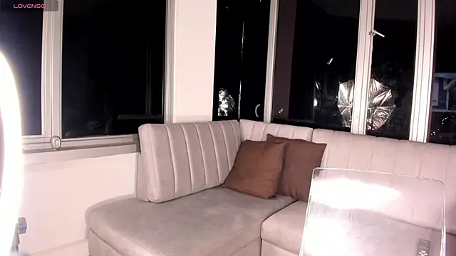 Snapshot of Megan_Lim chatting on 01.20.25 Megan Lim online show from 01.20.25