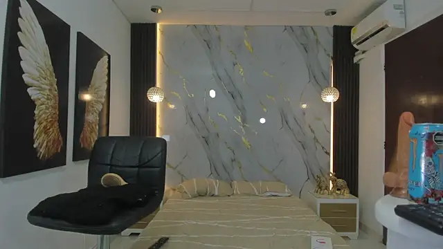 estephany doll online show from 12.20.24