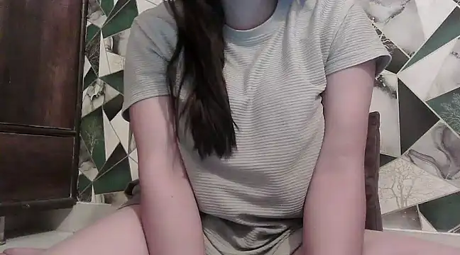 Snapshot of ANANYA-TIWARI chatting on 03.15.25 ANANYA-TIWARI online show from 03.15.25