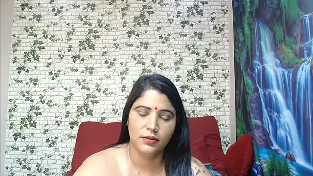 Snapshot of XIndianintimacy chatting on 03.06.25 XIndianintimacy online show from 03.06.25
