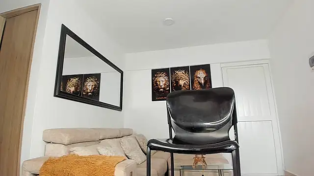 Snapshot of smit_hot_sr chatting on 03.06.25 smit hot sr online show from 03.06.25