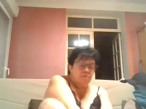 Snapshot of Vandeae44 chatting on 12.15.24 Vandeae44 online show from 12.15.24