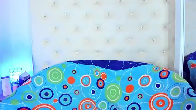 sophie pariss online show from 02.07.25