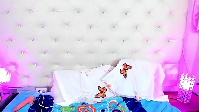 sophie pariss online show from 02.09.25