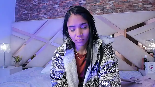 sophie pariss online show from 10.10.25