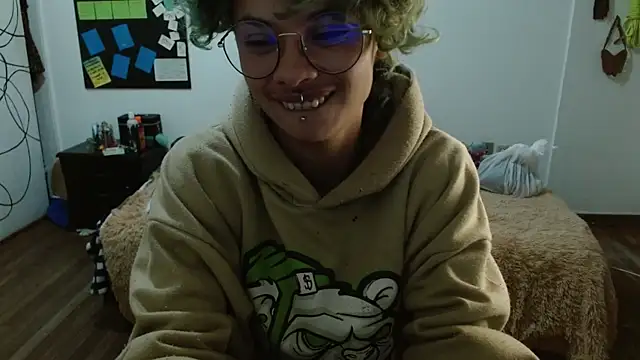 Snapshot of fenixmfx19 chatting on 01.31.25 fenixmfx19 online show from 01.31.25
