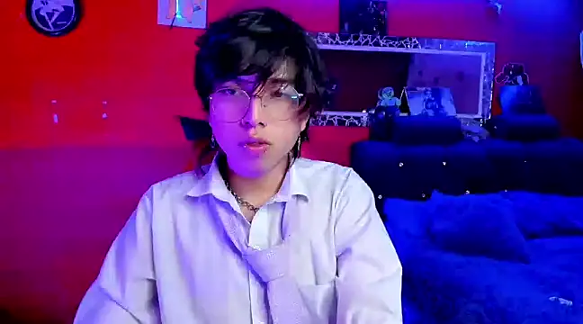 Snapshot of AnggelONfiree chatting on 12.21.24 AnggelONfiree online show from 12.21.24