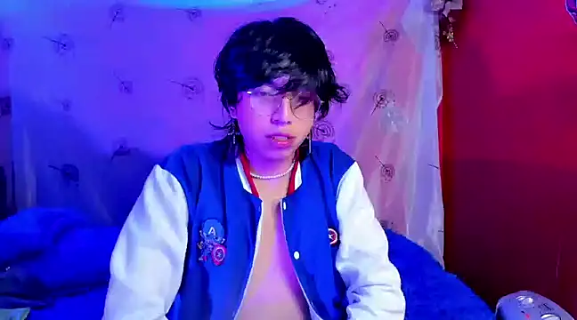 Snapshot of AnggelONfiree chatting on 12.30.24 AnggelONfiree online show from 12.30.24