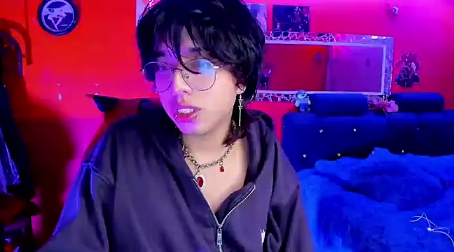 Snapshot of AnggelONfiree chatting on 01.13.25 AnggelONfiree online show from 01.13.25