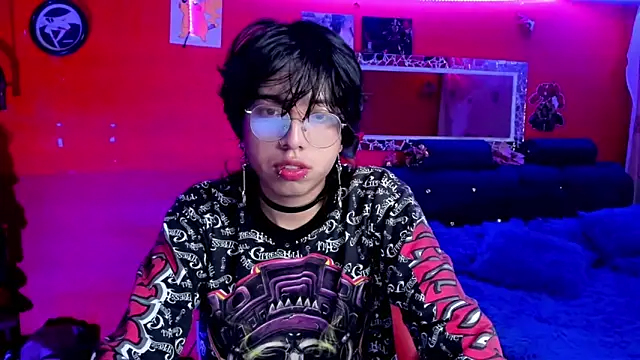 Snapshot of AnggelONfiree chatting on 01.14.25 AnggelONfiree online show from 01.14.25