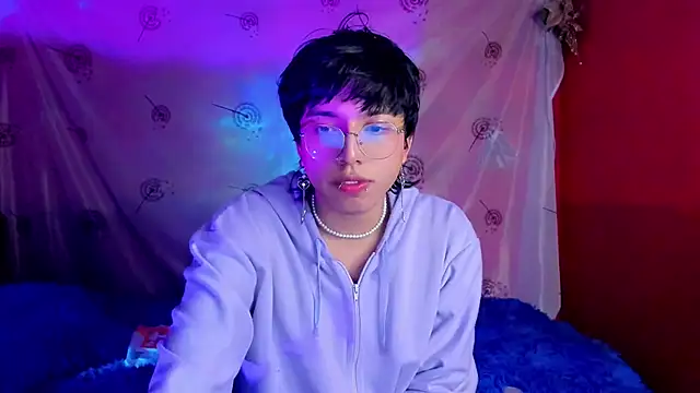 Snapshot of AnggelONfiree chatting on 02.10.25 AnggelONfiree online show from 02.10.25