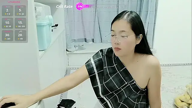 luoxuwen online show from 10.30.25