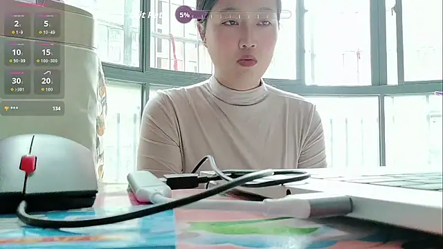 luoxuwen online show from 11.02.25