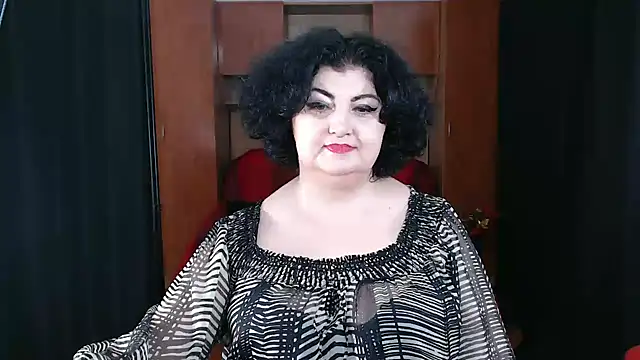 Snapshot of _MissJ_ chatting on 01.05.25 MissJ online show from 01.05.25