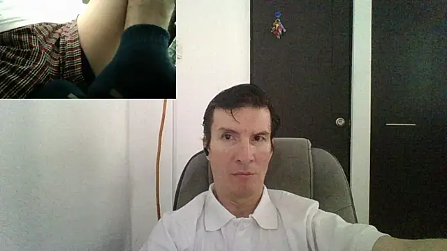 Snapshot of fieryloves chatting on 12.17.24 fieryloves online show from 12.17.24