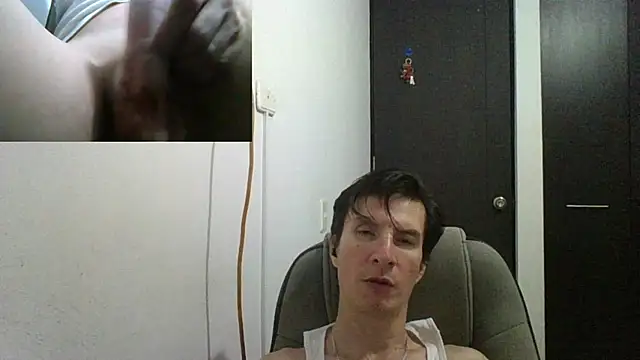 Snapshot of fieryloves chatting on 12.18.24 fieryloves online show from 12.18.24