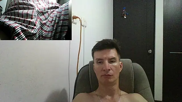 Snapshot of fieryloves chatting on 12.19.24 fieryloves online show from 12.19.24