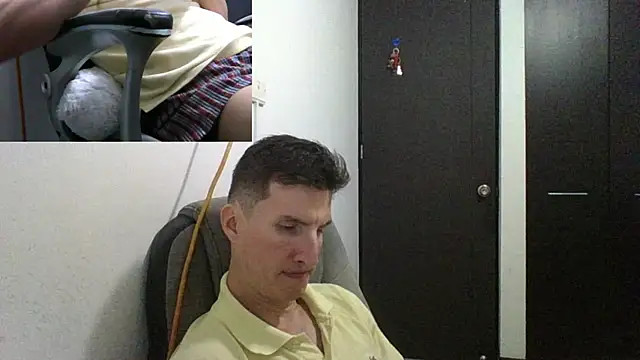 Snapshot of fieryloves chatting on 12.20.24 fieryloves online show from 12.20.24