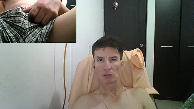 Snapshot of fieryloves chatting on 12.31.24 fieryloves online show from 12.31.24