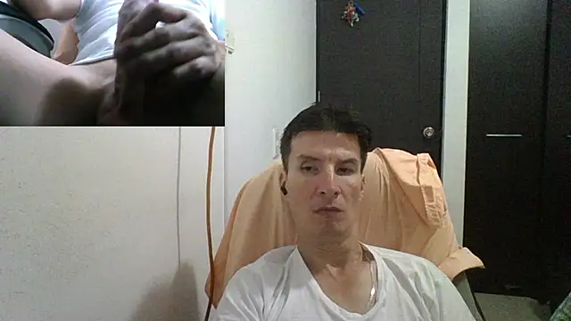 Snapshot of fieryloves chatting on 01.03.25 fieryloves online show from 01.03.25