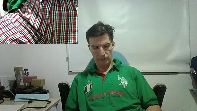 Snapshot of fieryloves chatting on 01.06.25 fieryloves online show from 01.06.25