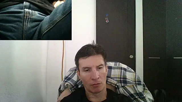 Snapshot of fieryloves chatting on 01.12.25 fieryloves online show from 01.12.25