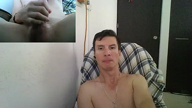 Snapshot of fieryloves chatting on 01.20.25 fieryloves online show from 01.20.25