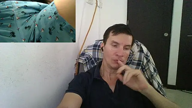 Snapshot of fieryloves chatting on 01.25.25 fieryloves online show from 01.25.25