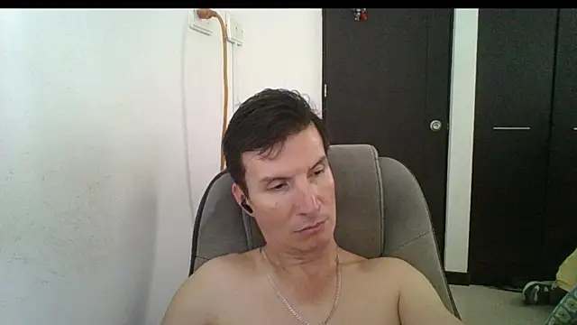 Snapshot of fieryloves chatting on 01.27.25 fieryloves online show from 01.27.25