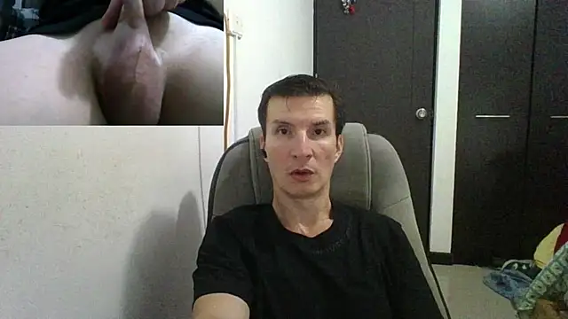 Snapshot of fieryloves chatting on 01.28.25 fieryloves online show from 01.28.25