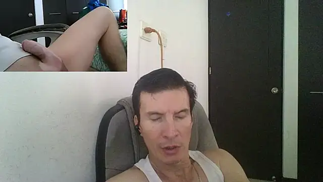 Snapshot of fieryloves chatting on 02.12.25 fieryloves online show from 02.12.25