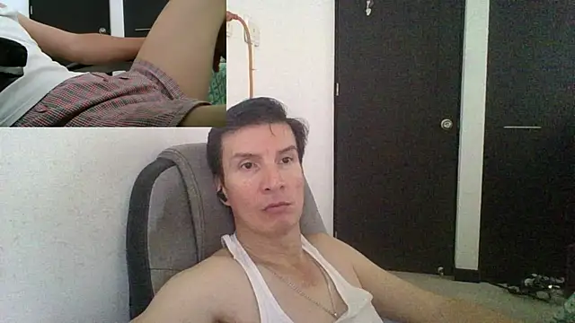 Snapshot of fieryloves chatting on 02.13.25 fieryloves online show from 02.13.25