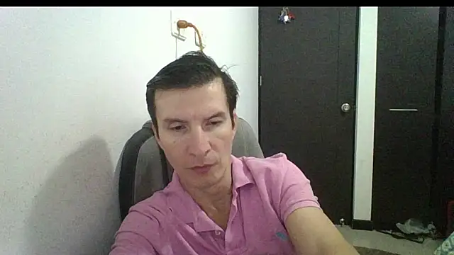 Snapshot of fieryloves chatting on 02.18.25 fieryloves online show from 02.18.25