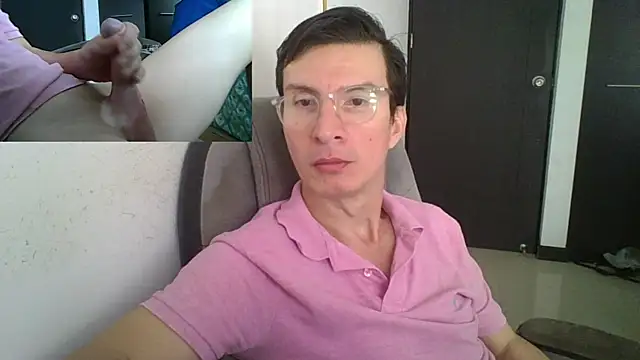 Snapshot of fieryloves chatting on 02.18.25 fieryloves online show from 02.18.25