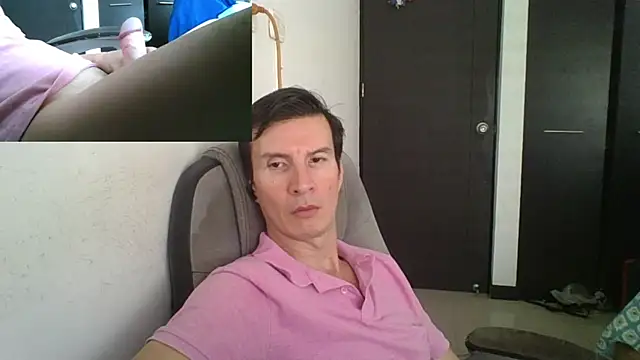 Snapshot of fieryloves chatting on 02.18.25 fieryloves online show from 02.18.25