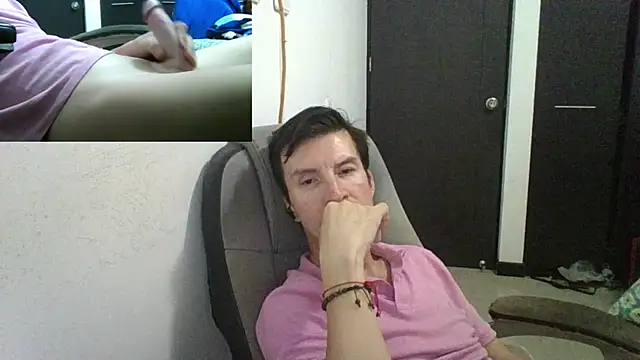 Snapshot of fieryloves chatting on 02.18.25 fieryloves online show from 02.18.25