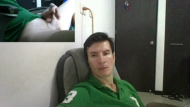 Snapshot of fieryloves chatting on 02.19.25 fieryloves online show from 02.19.25